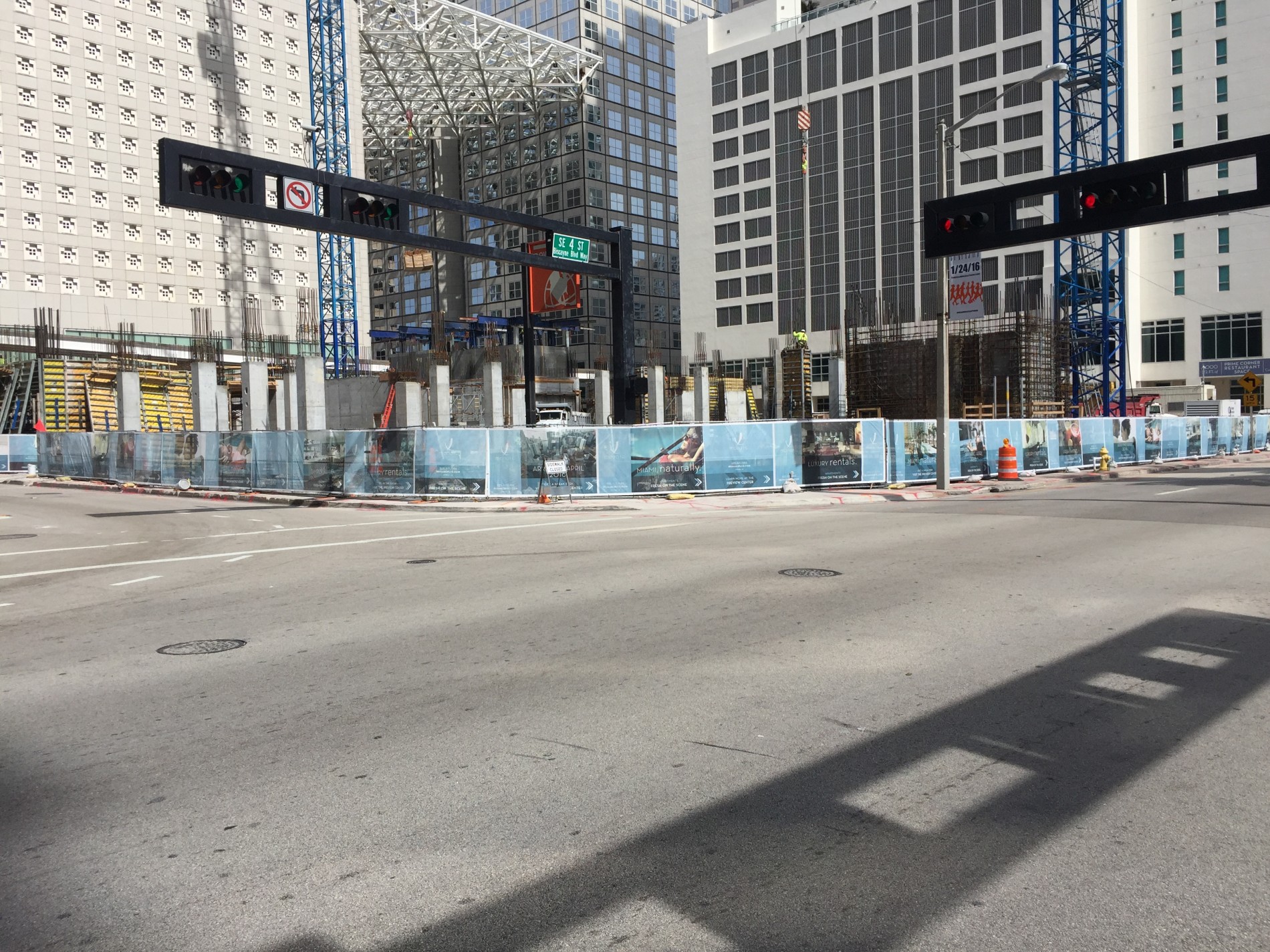 Real Estate Signs - Premium Signage Solutions in Miami, FL