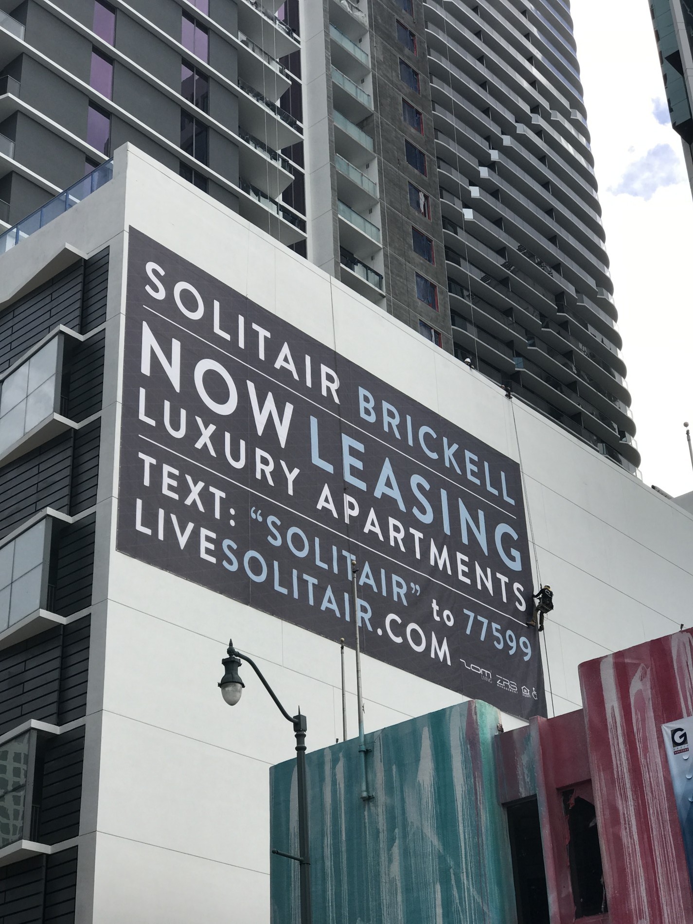 Highrise Banners Services in Florida - Professional Highrise Banners Miami, Fort Lauderdale, Boca Raton | Sign Design & Creations